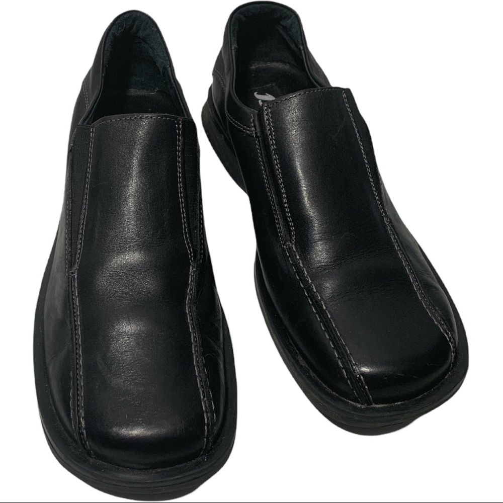 BATA Designer Vintage Black Leather  Size 9